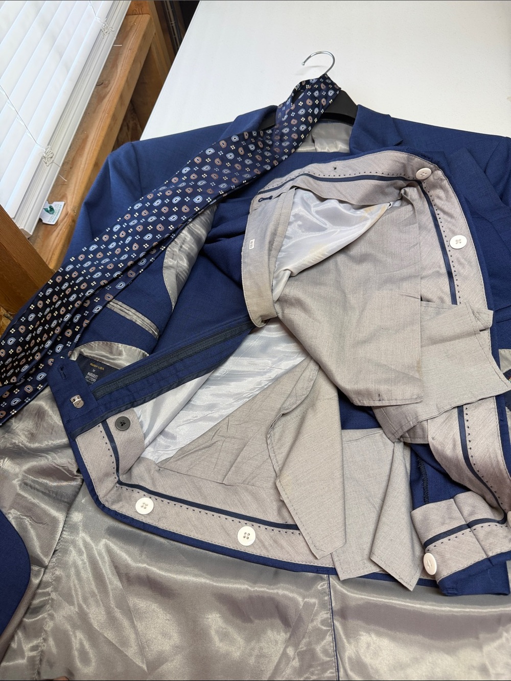 Margolis Hart Schaffner Marx Royal Blue Two-Button suit ( 50x48x37) - Picture 9 of 17